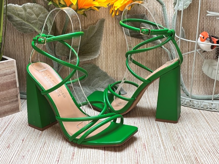 SANDALIA TACON CUADRADO TUBULAR VERDE Zapa10 Zapatos Low Cost
