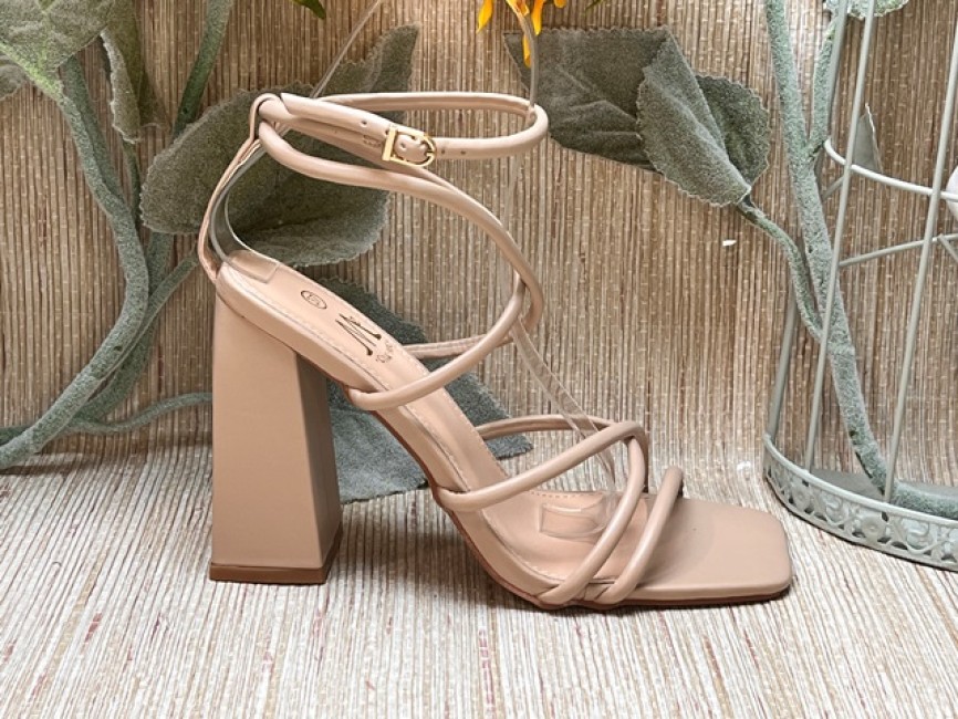 Moda Zapatos Tacon 2020 Tacones De Moda Tacones Sapatos De Moda